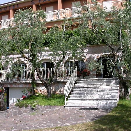 Hotel San Faustino Torri Del Benaco Kültér fotó