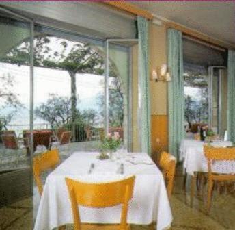 Hotel San Faustino Torri Del Benaco Kültér fotó