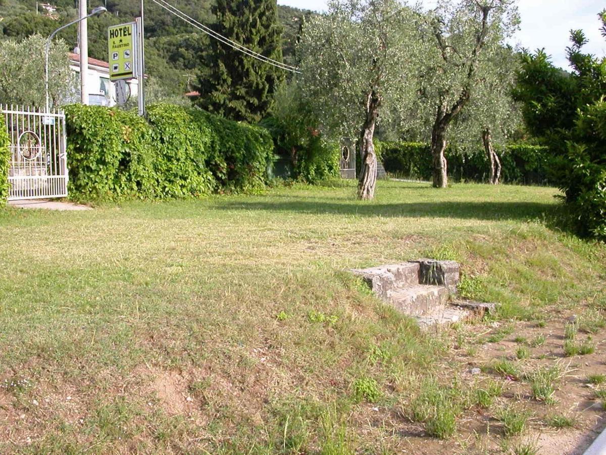 Hotel San Faustino Torri Del Benaco Kültér fotó