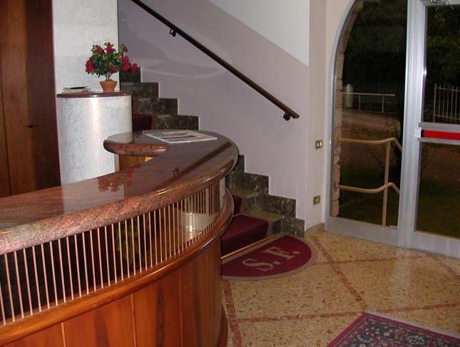 Hotel San Faustino Torri Del Benaco Kültér fotó