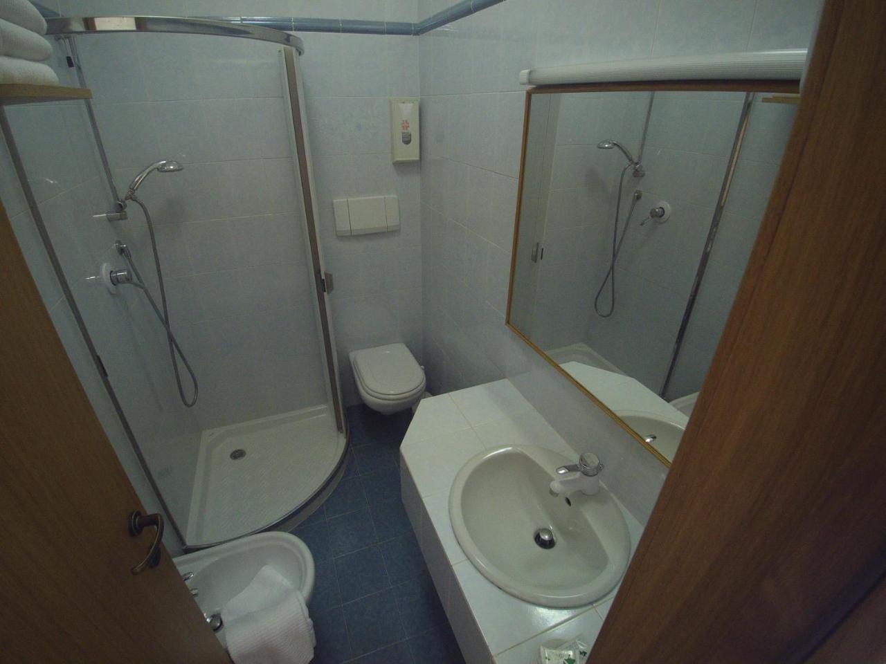 Hotel San Faustino Torri Del Benaco Kültér fotó